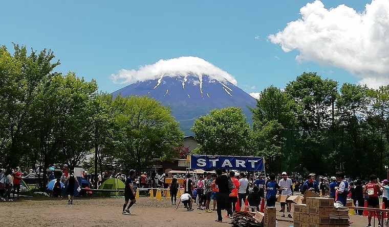 山梨マラソン大会　西湖ロードレース　会場