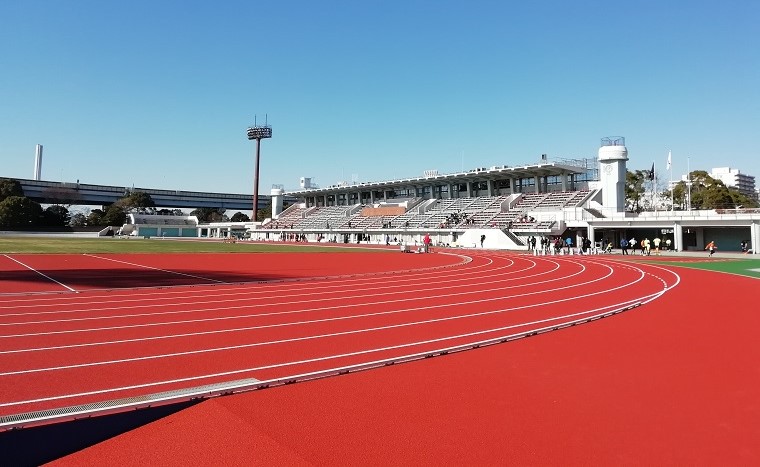 陸上競技場風景