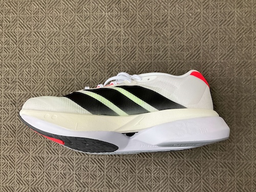 アディゼロボストン13 横 内側